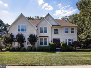 6 Goose Neck Ln, Sicklerville, NJ 08081