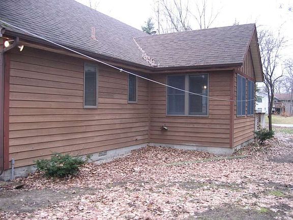 2nd image of 353 Aniline Ave N
