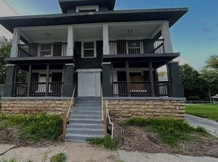 2210 E 34th St, Kansas City, MO 64109