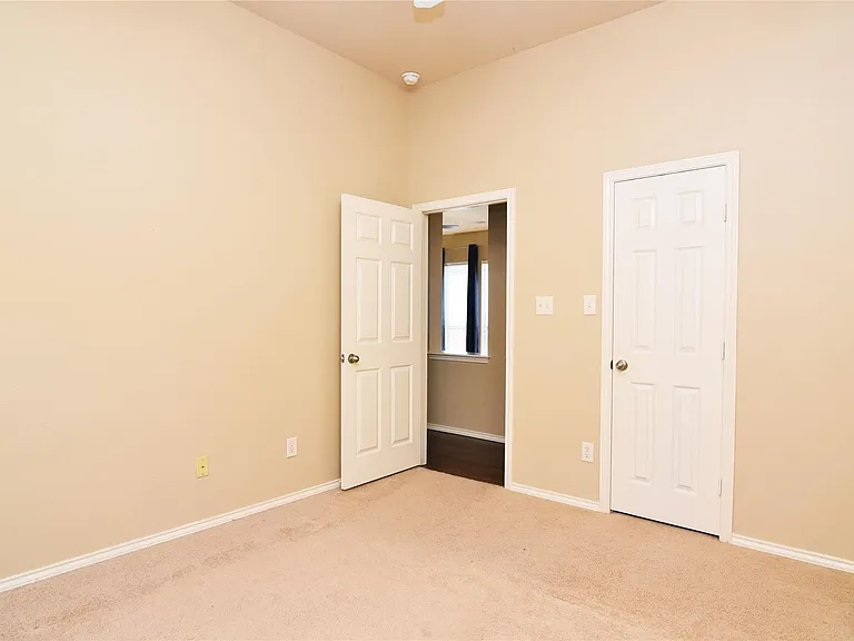 1827 Vanderwilt Ln — Photo 14