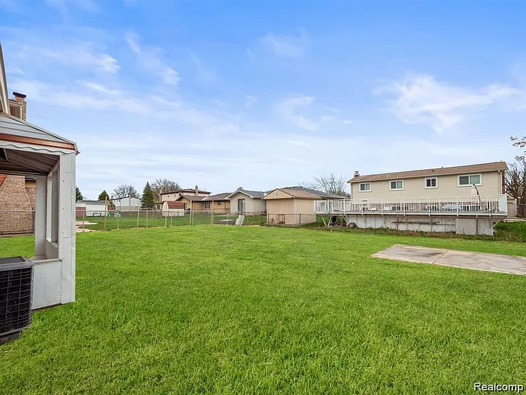 4288 Lin Dr — Photo 30