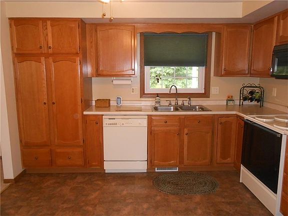 2nd image of 105 Jenny Dr