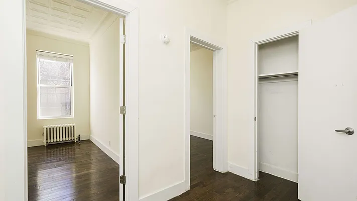 Rented by Nooklyn NYC LLC | media 4