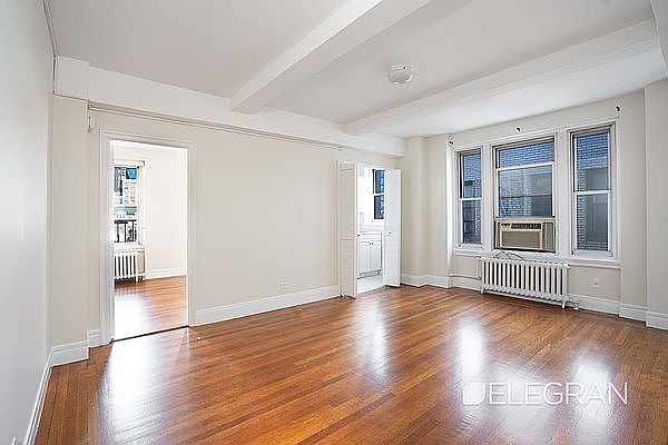 1st image of 325 W 45th St APT 1018