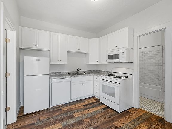 2nd image of 2735 Humboldt Ave S APT 8