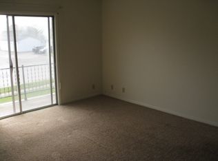 3720 12th Ave SW APT W4, Cedar Rapids, IA 52404