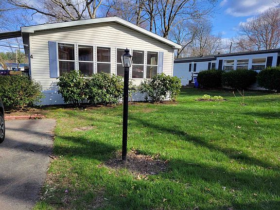 2nd image of 4 Oak Hill Dr