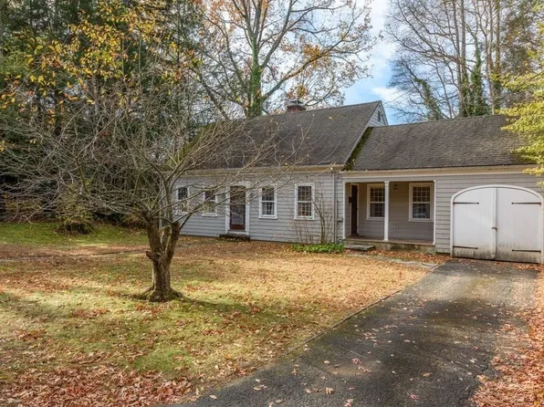 88 Farview Way, Amherst, MA 01002