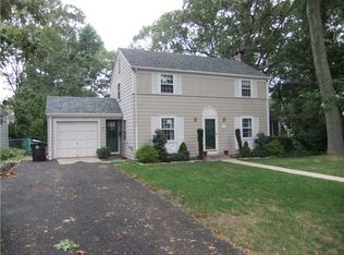47 Brewster Dr, Warwick, RI 02889