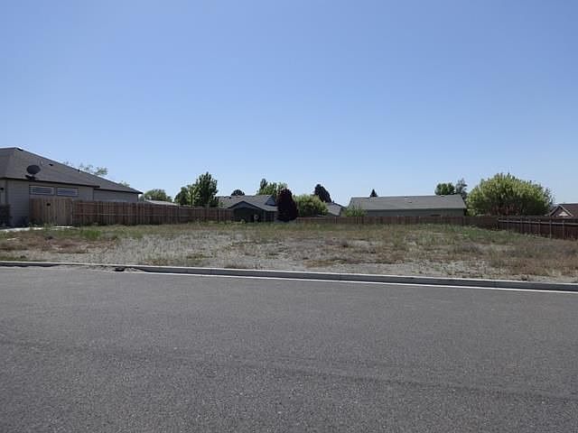 2nd image of 4306 Sahara Dr