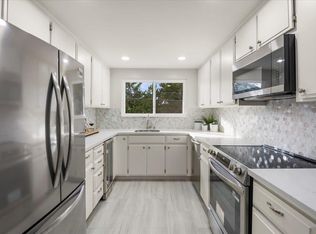 480 Lassen St APT 3, Los Altos, CA 94022