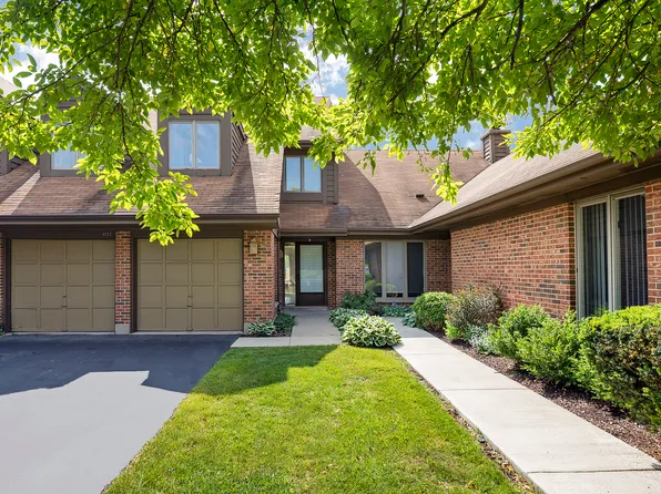 4147 Picardy Dr, Northbrook, IL 60062