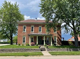 701 E Wood St, Paris, IL 61944