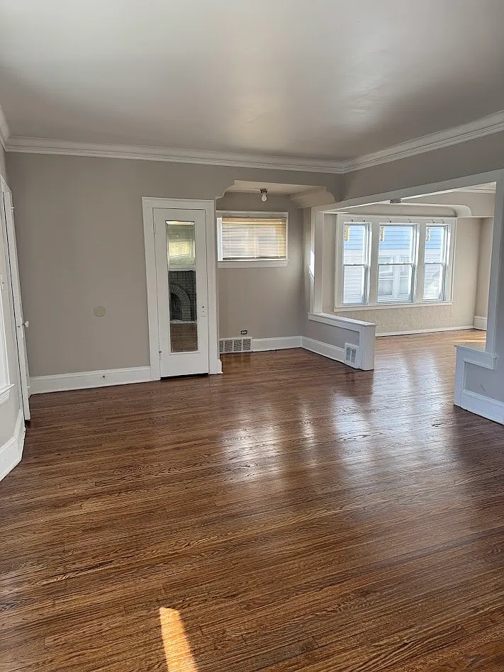 3 bed, 1100 sqft, $1,650 — Photo 4