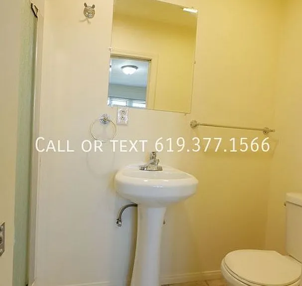 College Rental on 54th St. — Photo 35