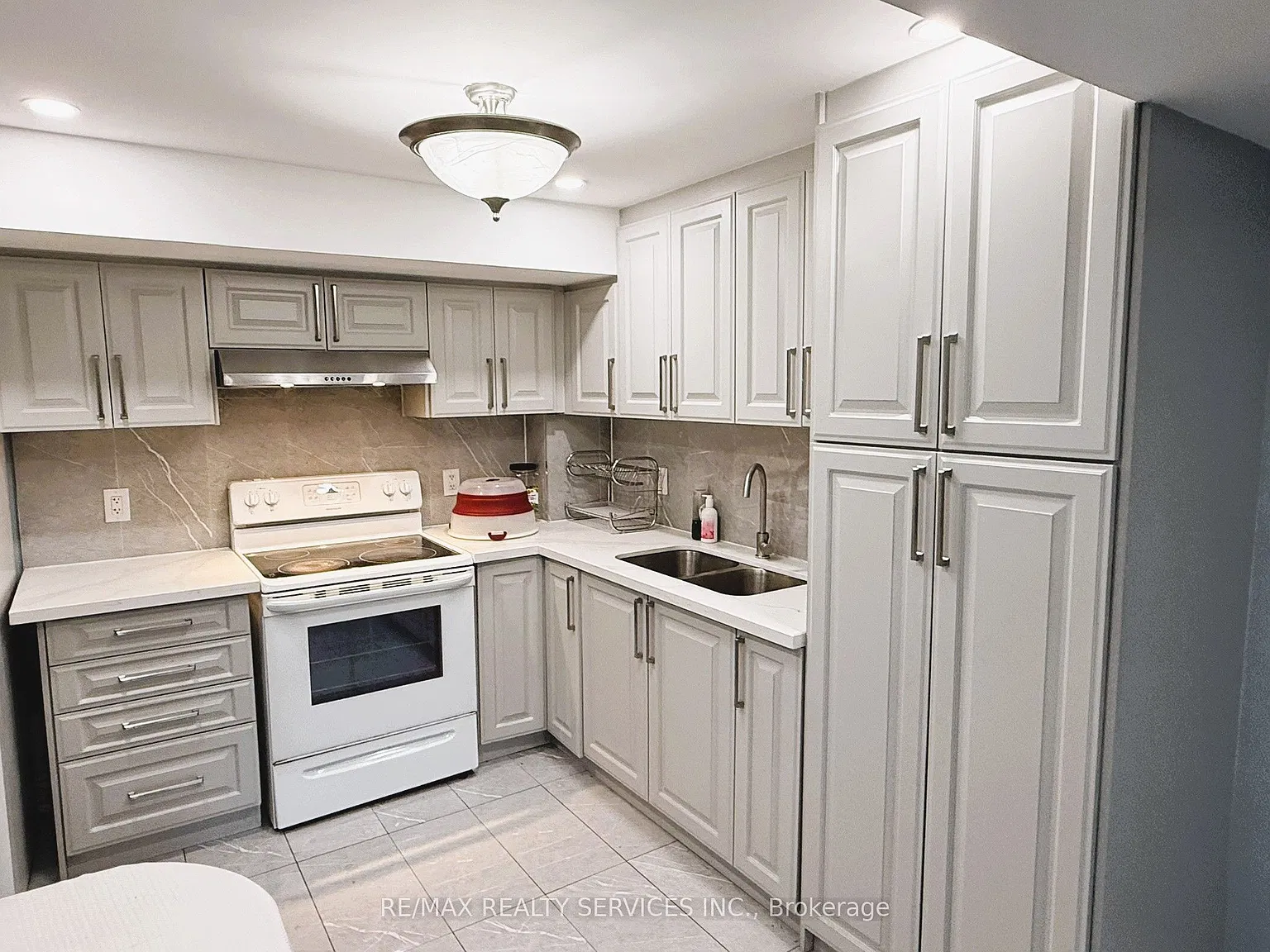 2 bed, $2,000 — Photo 4