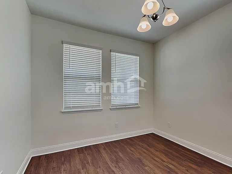 990 Summer Stone Loop — Photo 11
