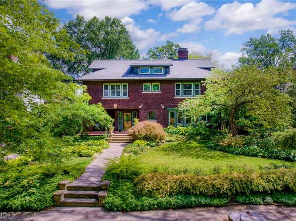 2227 Elandon Dr, Cleveland Heights, OH 44106