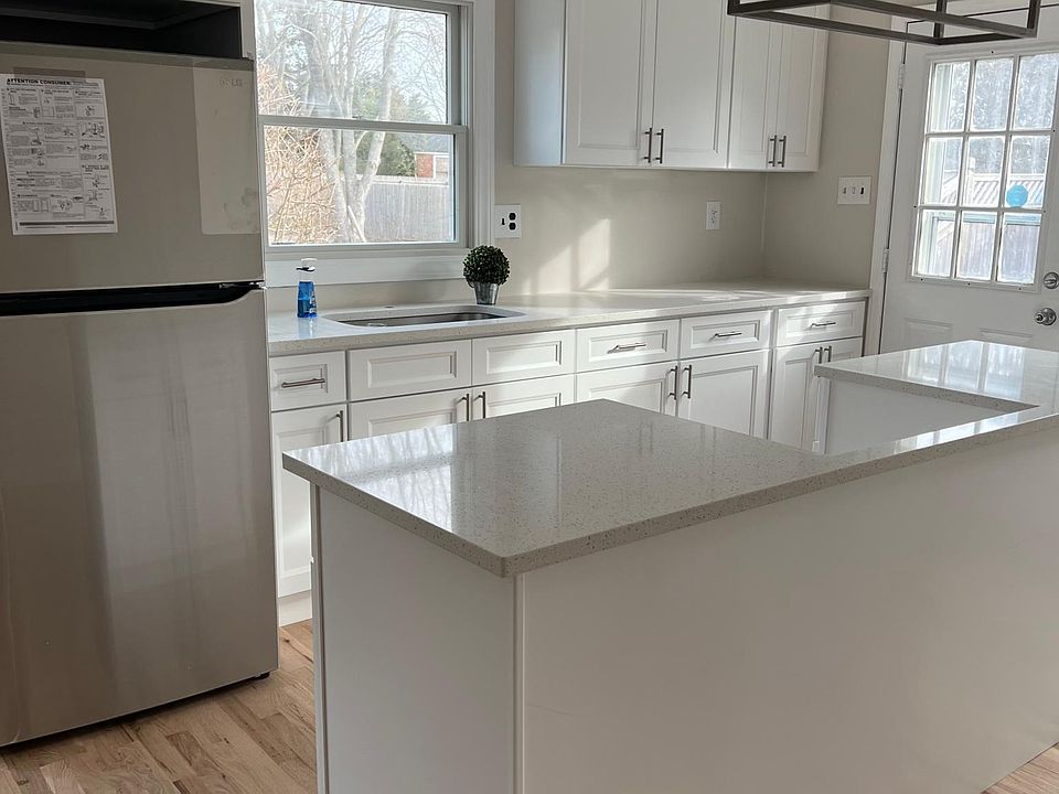 1st image of 491 Sylvan Ave