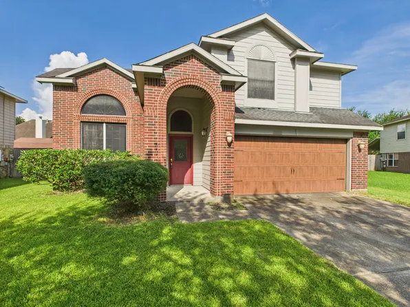 8010 Fox St, Baytown, TX 77523