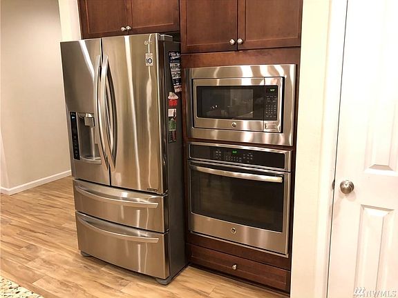 4th image of 1122 28th St NW