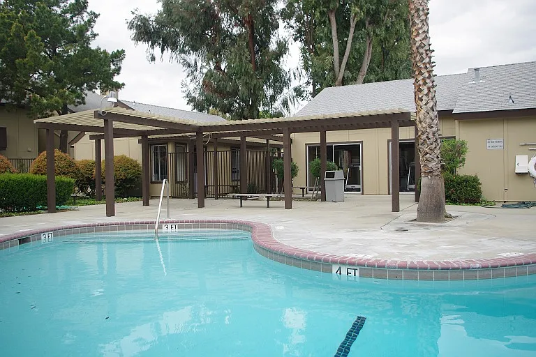 Blossom Oaks Apartments — Photo 3