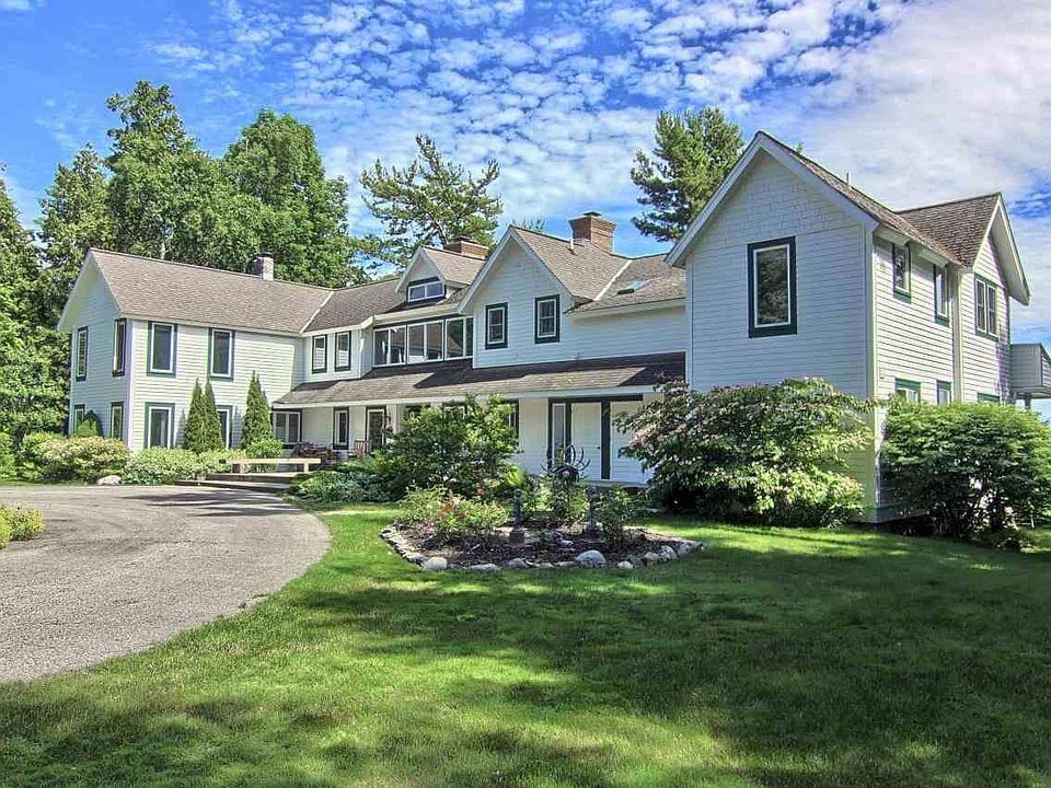 1st image of 1008 E Bay Dr