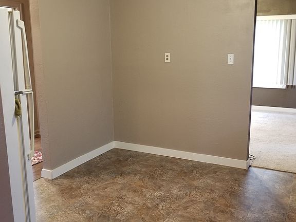 Into the kitchen from back