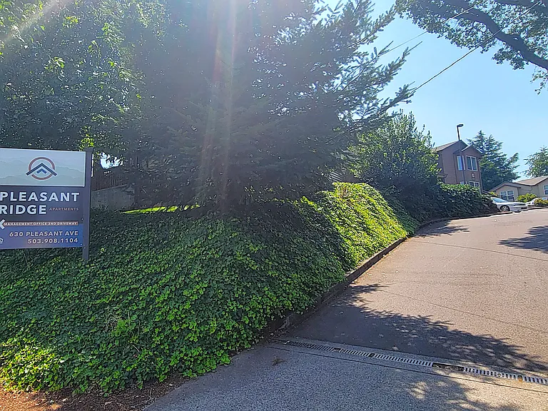 Pleasant Ridge Apartments — Photo 5