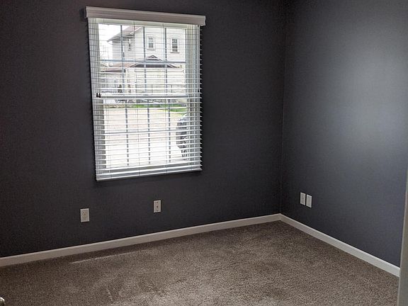 5th image of 137 11th St NE #137