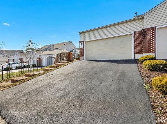 2nd image of 1738 Highview Circle Ct