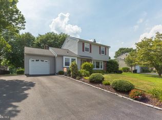 114 Barnsbury Rd, Langhorne, PA 19047