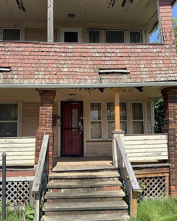 1st image of 12811 Imperial Ave