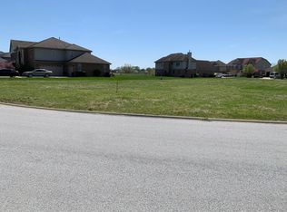 2063 Nichols Dr, Lynwood, IL 60411