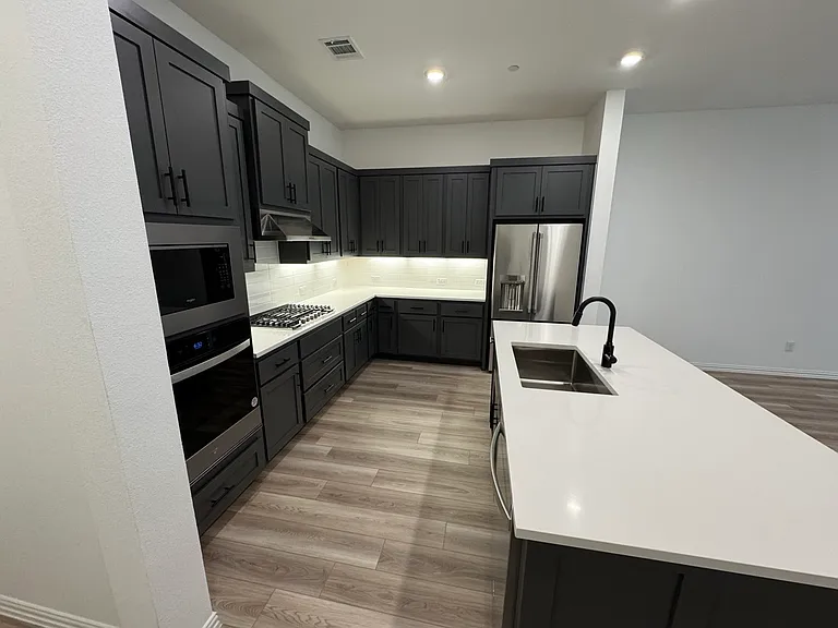 1289 Doris May Dr — Photo 10