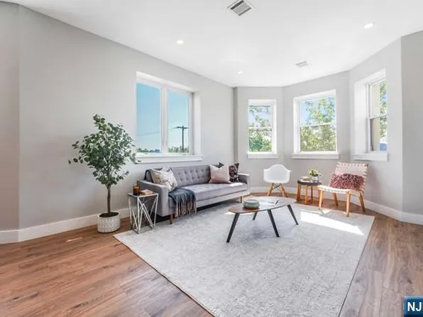 462 Ogden Ave Floor 2, Jersey City, NJ 07307