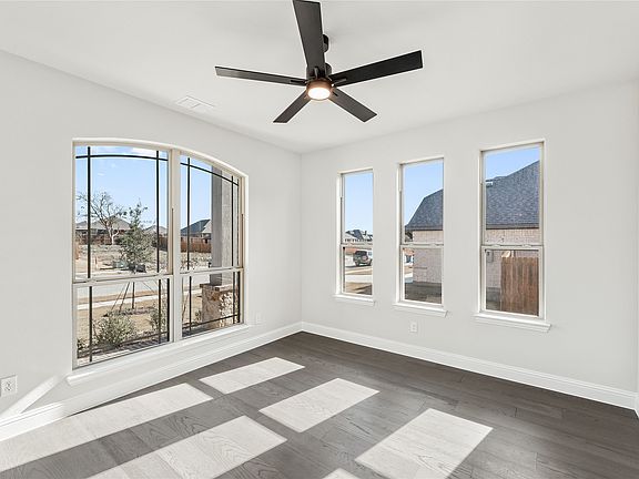 4th image of 8 Grouse Cir