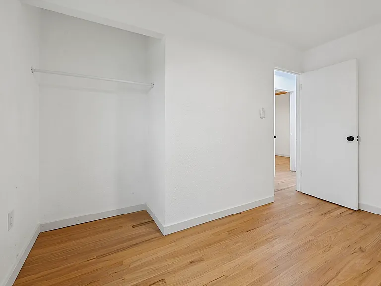 309 Redwood Dr — Photo 17