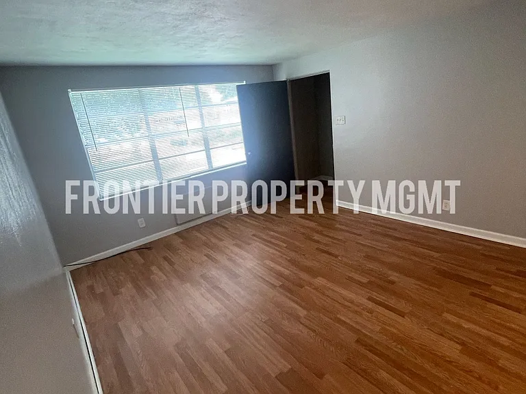1000 Wild Cherry Ln — Photo 10
