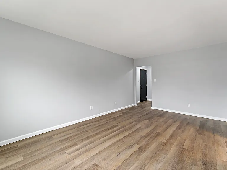 315 N Washington St #5 — Photo 7