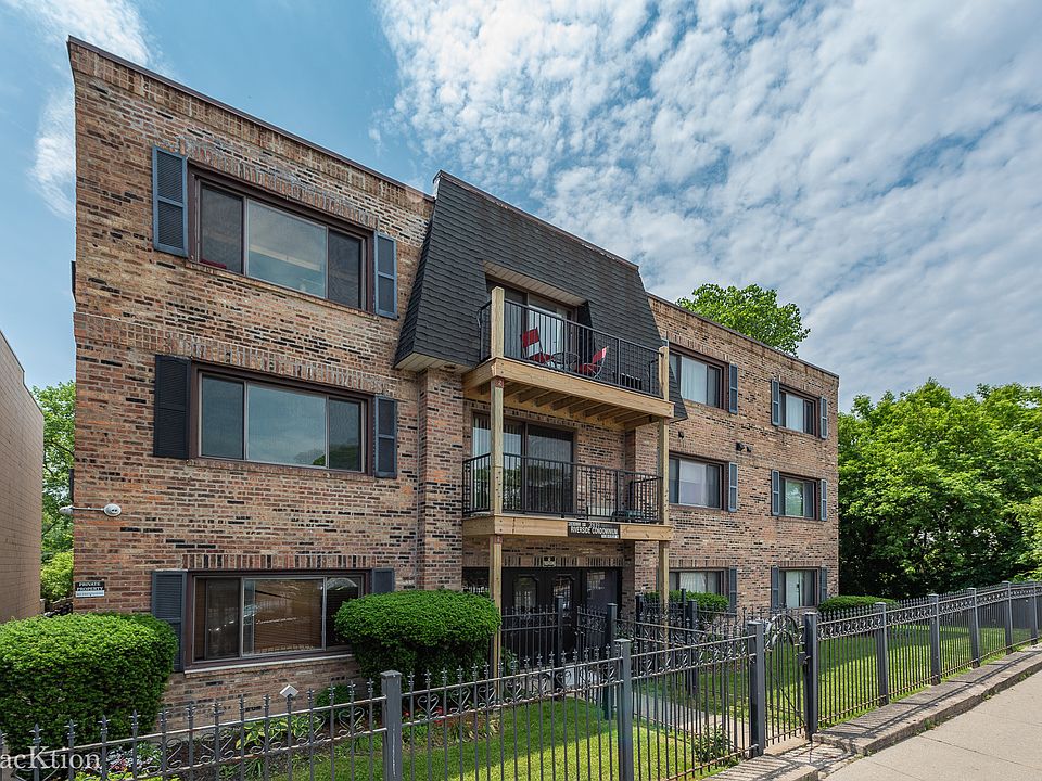 1st image of 2839 W Lawrence Ave APT 2A