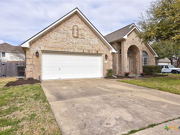 5th image of 18022 Newgrange Dr