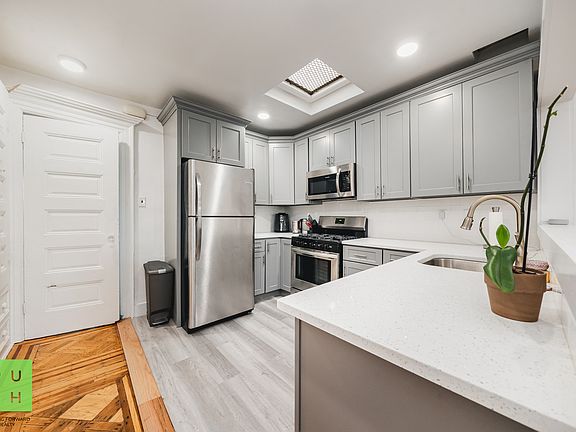 5th image of 600 Jefferson Ave #3