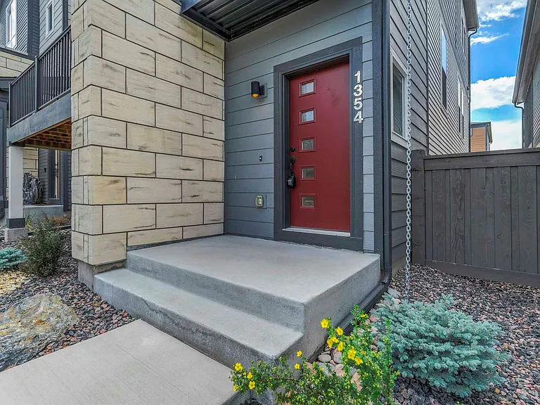 1354 Sunshine Valley Way — Photo 45