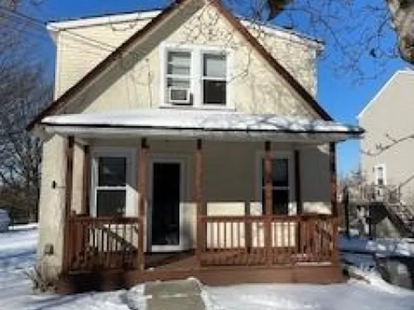 14 King Cole Rd, Hamburg Boro, NJ 07419