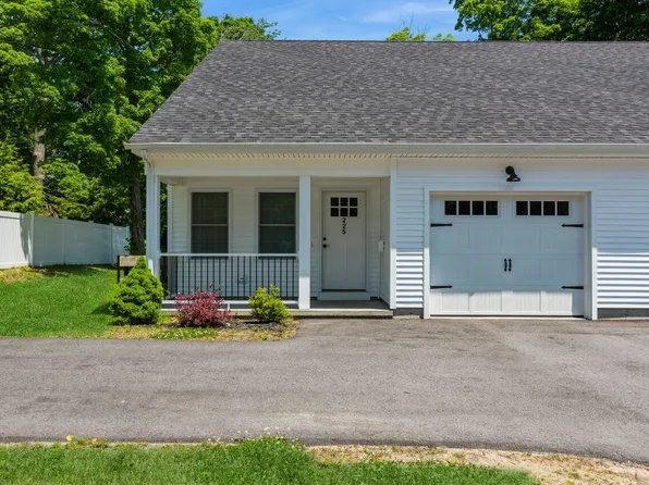 225 North Street #101, Saco, ME 04072