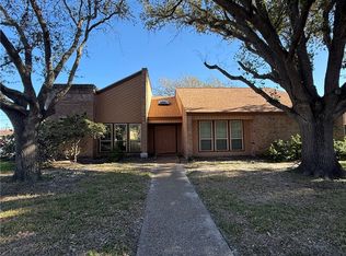 1910 Oak Ridge Dr, Portland, TX 78374