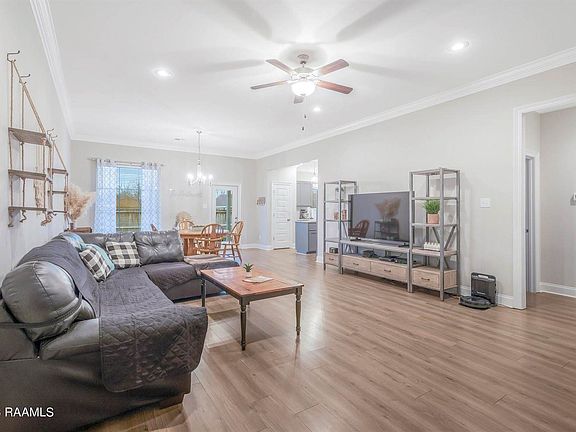 3rd image of 109 Safe Haven Dr