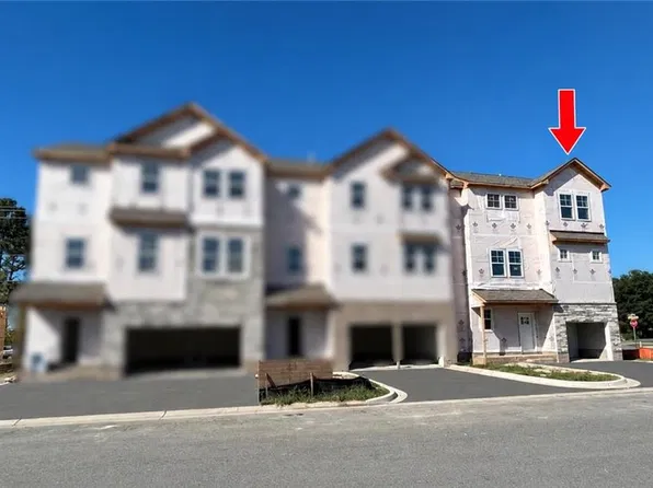 1640 Songbird Ln, Chesapeake, VA 23323
