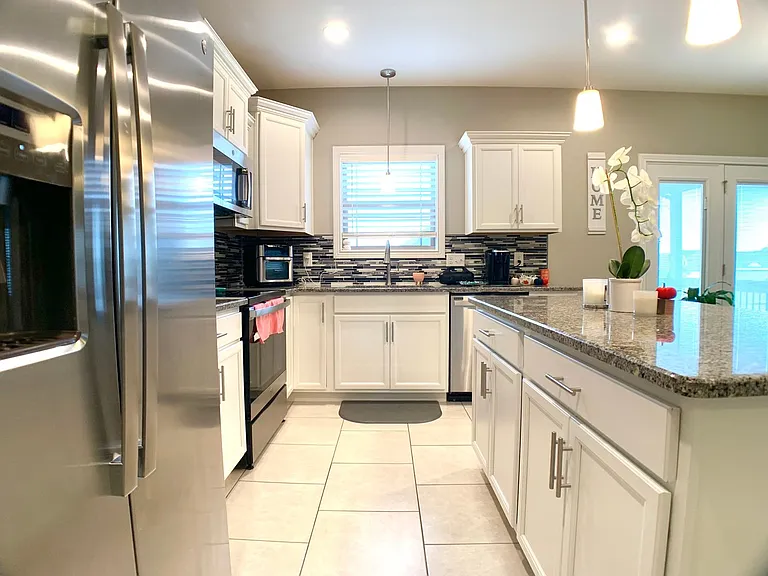 1376 Apple Blossom Rd — Photo 9
